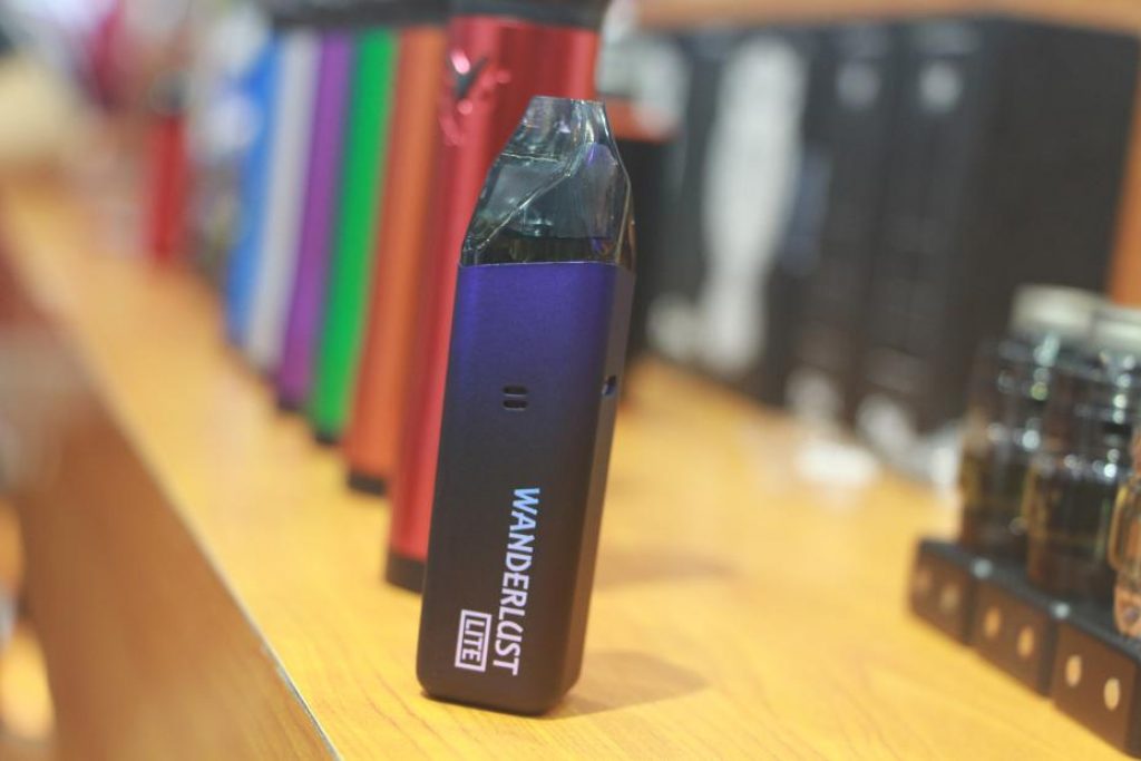 Vaping in Airports Advken blog